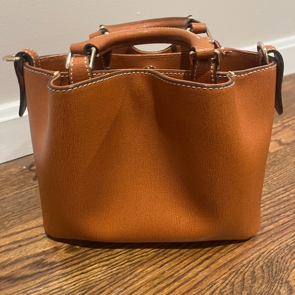 Dooney & Bourke MINI barlow saffiano tan - Picture 5 of 12